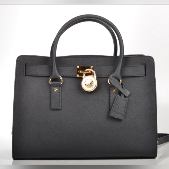 Michael Kors bag with lock and key 🔑 - Picture 2 of 10